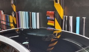 หุ้มฟิล์มหลังคาแก้ว Mazda 3 