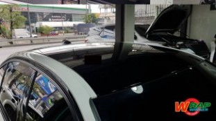 หุ้มฟิล์มหลังคาแก้ว BMW 320d (3)