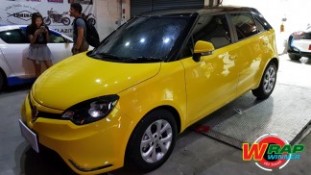 Wrap เปลี่ยนสีรถ MG3 (Glossy Black ครึ่งคัน)