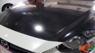 หุ้มเคฟล่า 6D ฝากระโปรงหน้า Mazda 2 (2) 