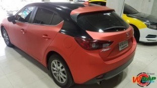 Wrap เปลี่ยนสีรถ Mazda 3 (Matte Chrome Red) [3]
