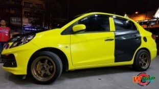 Wrap เปลี่ยนสีรถ Honda Brio (Glossy Lemon Yellow) [1]