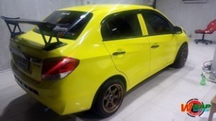 Wrap เปลี่ยนสีรถ Honda Brio (Glossy Lemon Yellow) [3]