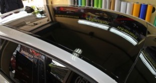 หุ้มฟิล์มหลังคาแก้ว BMW 118i