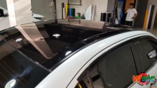 หุ้มฟิล์มหลังคาแก้ว Suzuki Ciaz