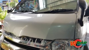 หุ้มฟิล์มใสกันรอยกันหินฝากระโปรงหน้า Toyota Hiace (1)