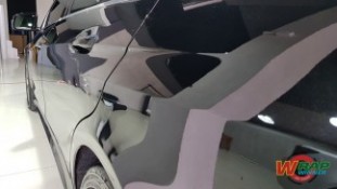 หุ้มฟิล์มใสกันรอยกันหิน Mercedes Benz E300 (8)