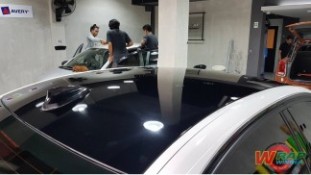 หุ้มฟิล์มหลังคาแก้ว BMW 330E