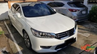 หุ้มฟิล์มหลังคาแก้ว Honda Accord (7)