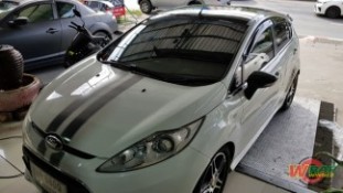 หุ้มฟิล์มหลังคาแก้ว Ford Fiesta (3)