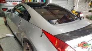 หุ้มฟิล์มหลังคาแก้ว Nissan 350Z (3)