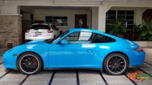 Wrap เปลี่ยนสีรถ Porsche Carrera4S สีฟ้า Miami Blue (4)