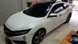 หุ้มฟิล์มหลังคาแก้ว Honda Civic FC (0)