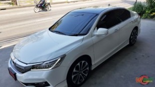 หุ้มฟิล์มหลังคาแก้ว USA [Honda Accord] 4