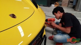 Wrap เปลี่ยนสีชุดแต่งรถ Porsche 718Boxster สีดำเงา (3)
