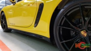 Wrap เปลี่ยนสีชุดแต่งรถ Porsche 718Boxster สีดำเงา (7)