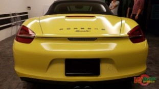Wrap เปลี่ยนสีรถ Porsche Boxster สีเหลืองเงา (3)