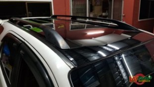 หุ้มฟิล์มหลังคาแก้ว Toyota Fortuner (2)