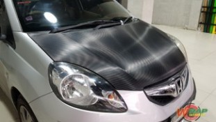 หุ้มเคฟล่า 3D ฝากระโปรงหน้า Honda Brio (1)
