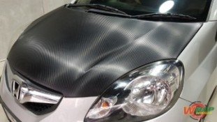 หุ้มเคฟล่า 3D ฝากระโปรงหน้า Honda Brio (2)