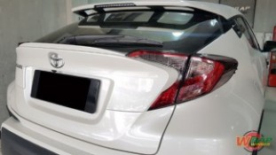 หุ้มฟิล์มไฟหลัง Toyota CHR สีสโมคอ่อน 