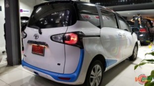 Wrap เปลี่ยนสีรถ Toyota Sienta (4)