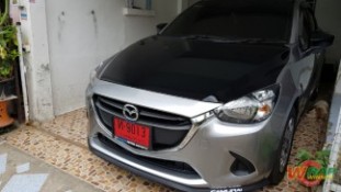 หุ้มฟิล์มหลังคาแก้ว / ฝากระโปรงหน้า Mazda2 