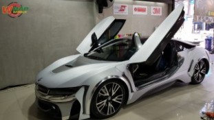 Wrap เปลี่ยนสีรถ BMW i8 (Matte Satin Silver) [2]