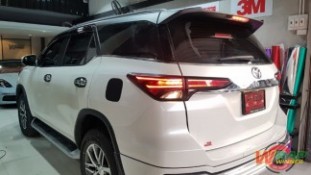 Wrap เปลียนสีรถ Toyota Fortuner (Matte Black) [6]