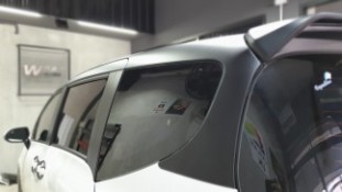Wrap ครึ่งคันดำด้าน Toyota Sienta [4]