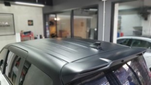 Wrap ครึ่งคันดำด้าน Toyota Sienta [3]