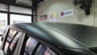 Wrap ครึ่งคันดำด้าน Toyota Sienta [6]